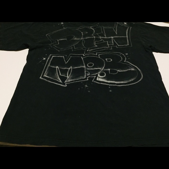 Drew Mob Graffiti Griffin Activewear T-shirt - Picture 1 of 5